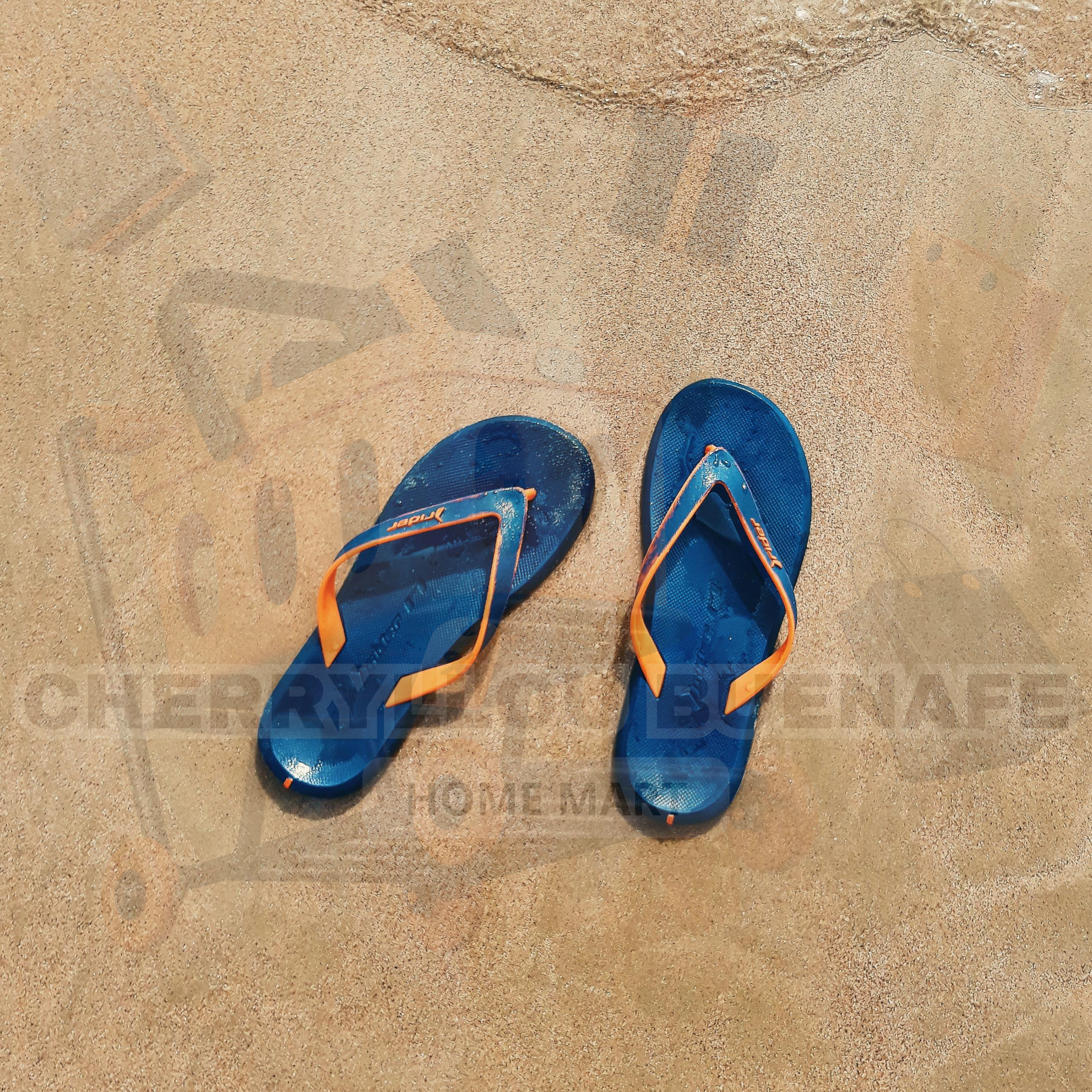 Men’s Slippers Pictures